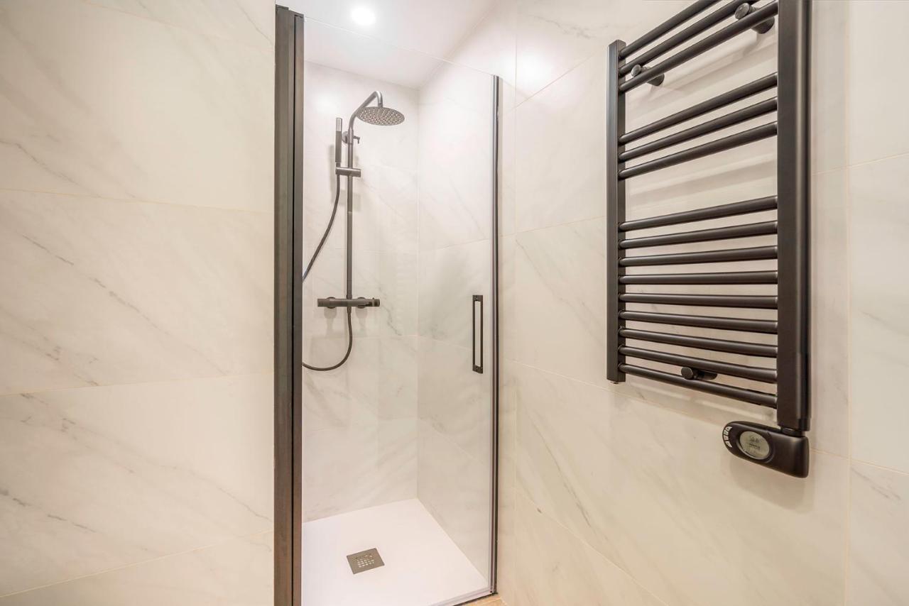 Apartsnoubcn Equador Les Corts バルセロナ エクステリア 写真