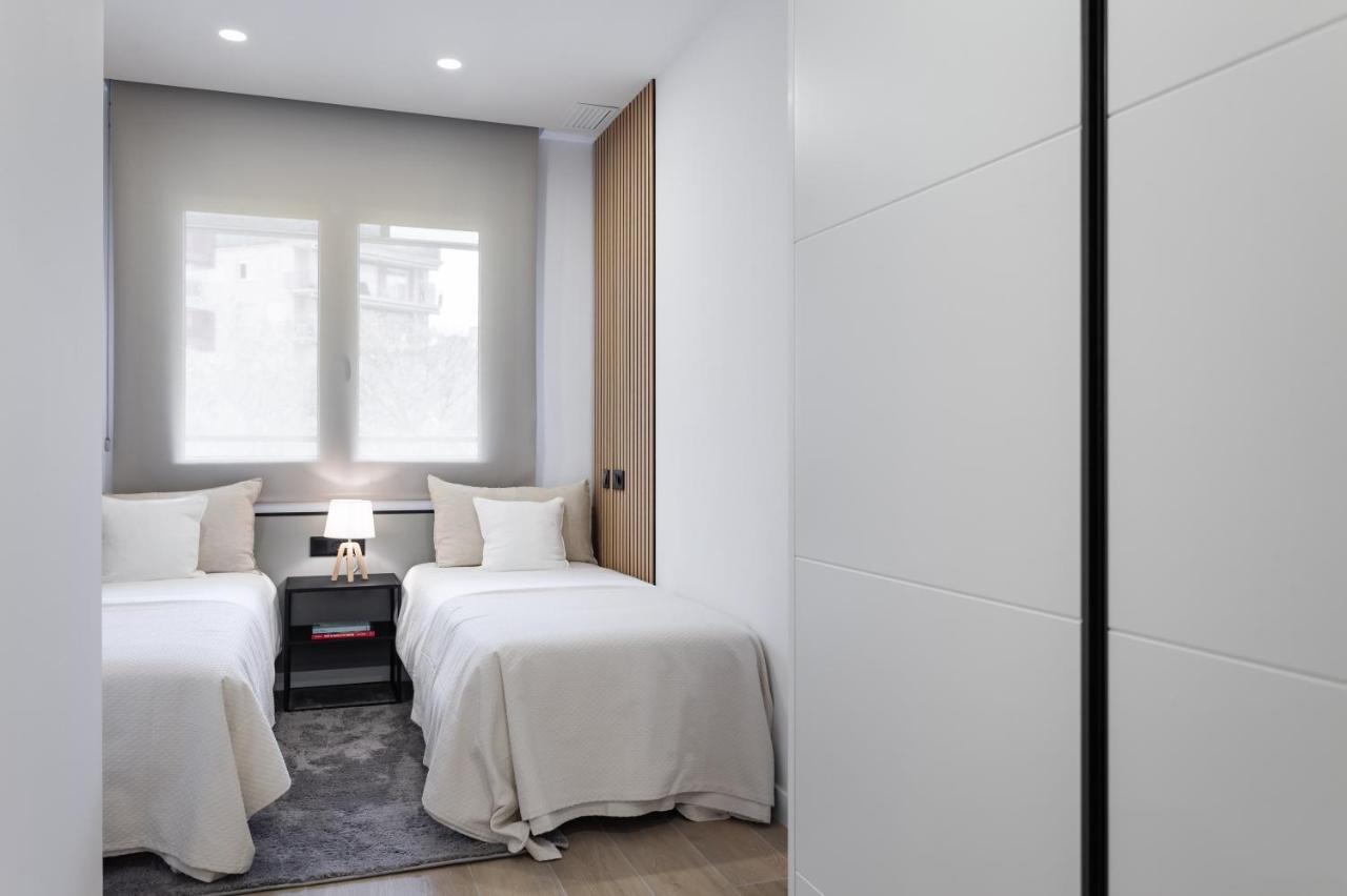 Apartsnoubcn Equador Les Corts バルセロナ エクステリア 写真