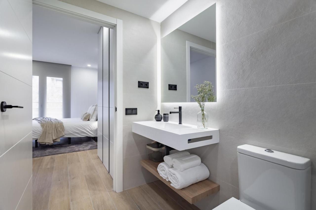 Apartsnoubcn Equador Les Corts バルセロナ エクステリア 写真