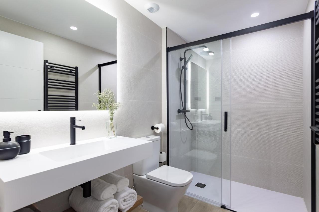 Apartsnoubcn Equador Les Corts バルセロナ エクステリア 写真