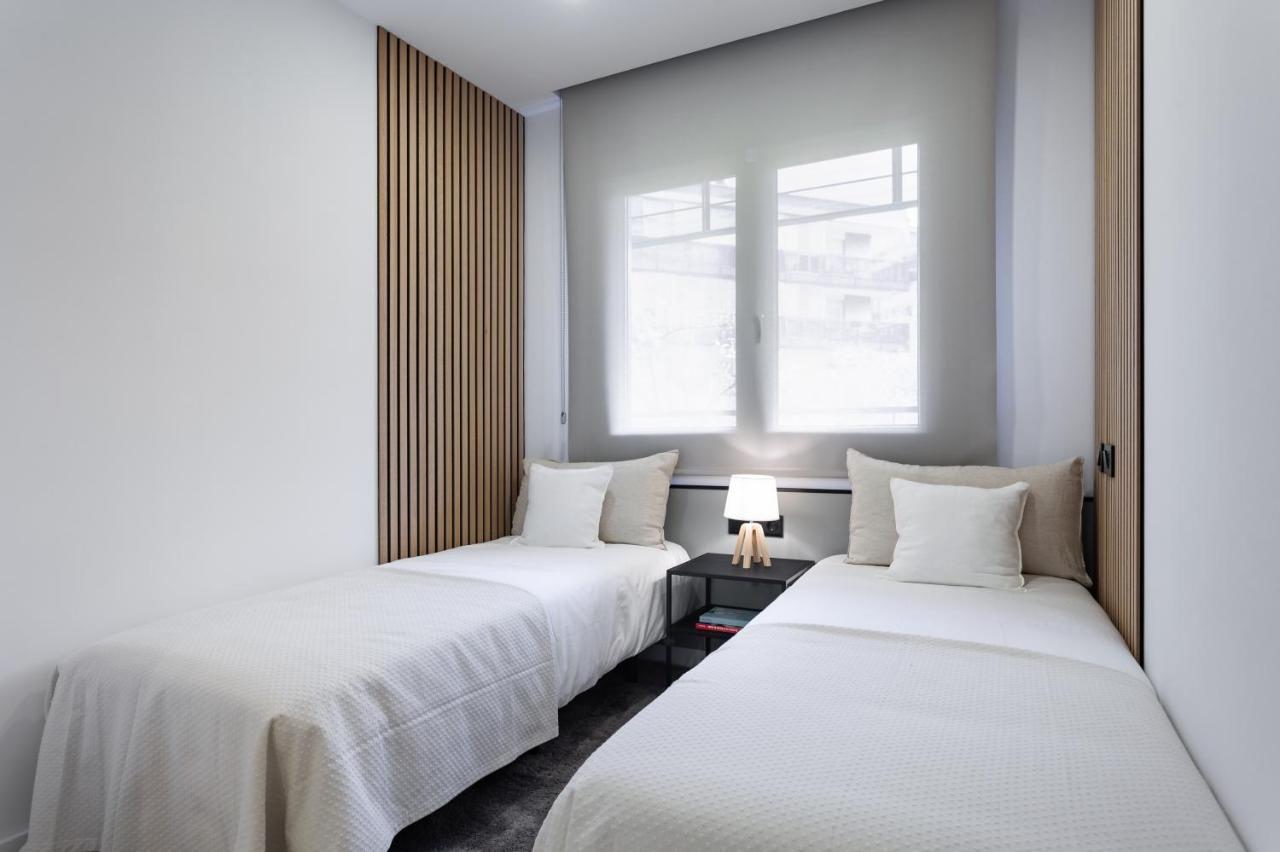 Apartsnoubcn Equador Les Corts バルセロナ エクステリア 写真